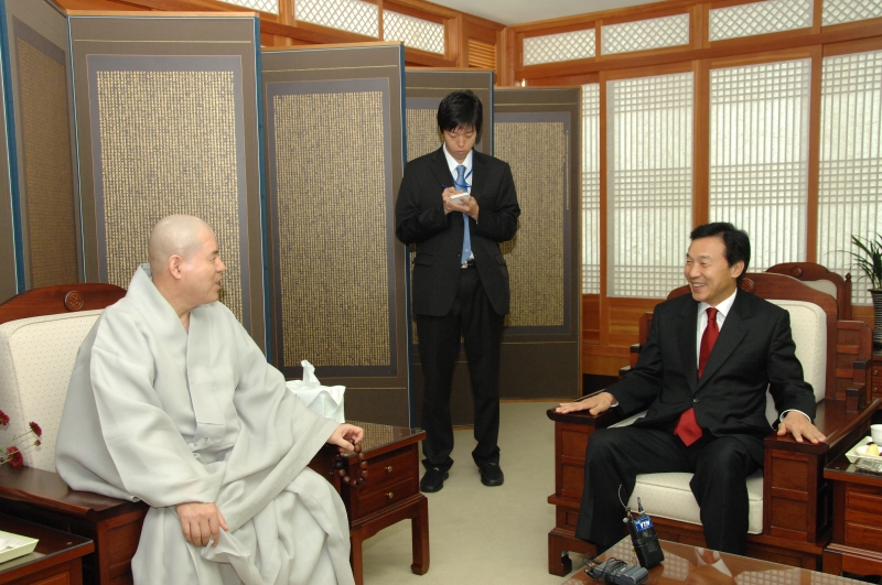 2010.10.14_민주당 손학규 대표 예방 (17)
